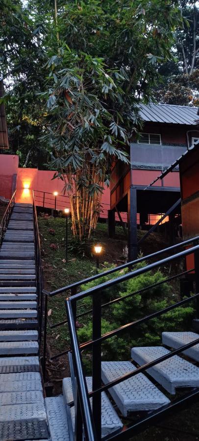 Santhi Hill View Resort Munnar Buitenkant foto