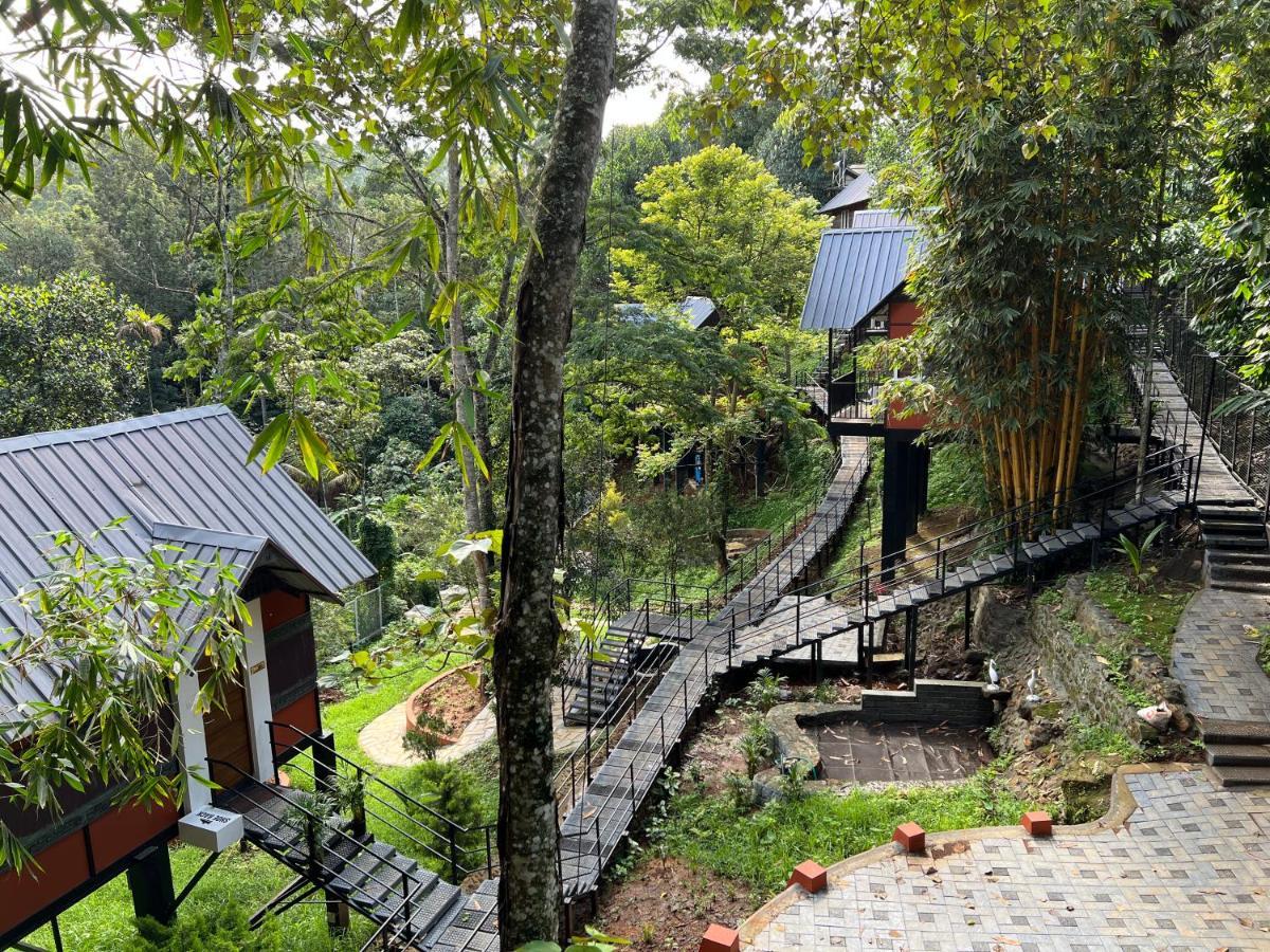 Santhi Hill View Resort Munnar Buitenkant foto