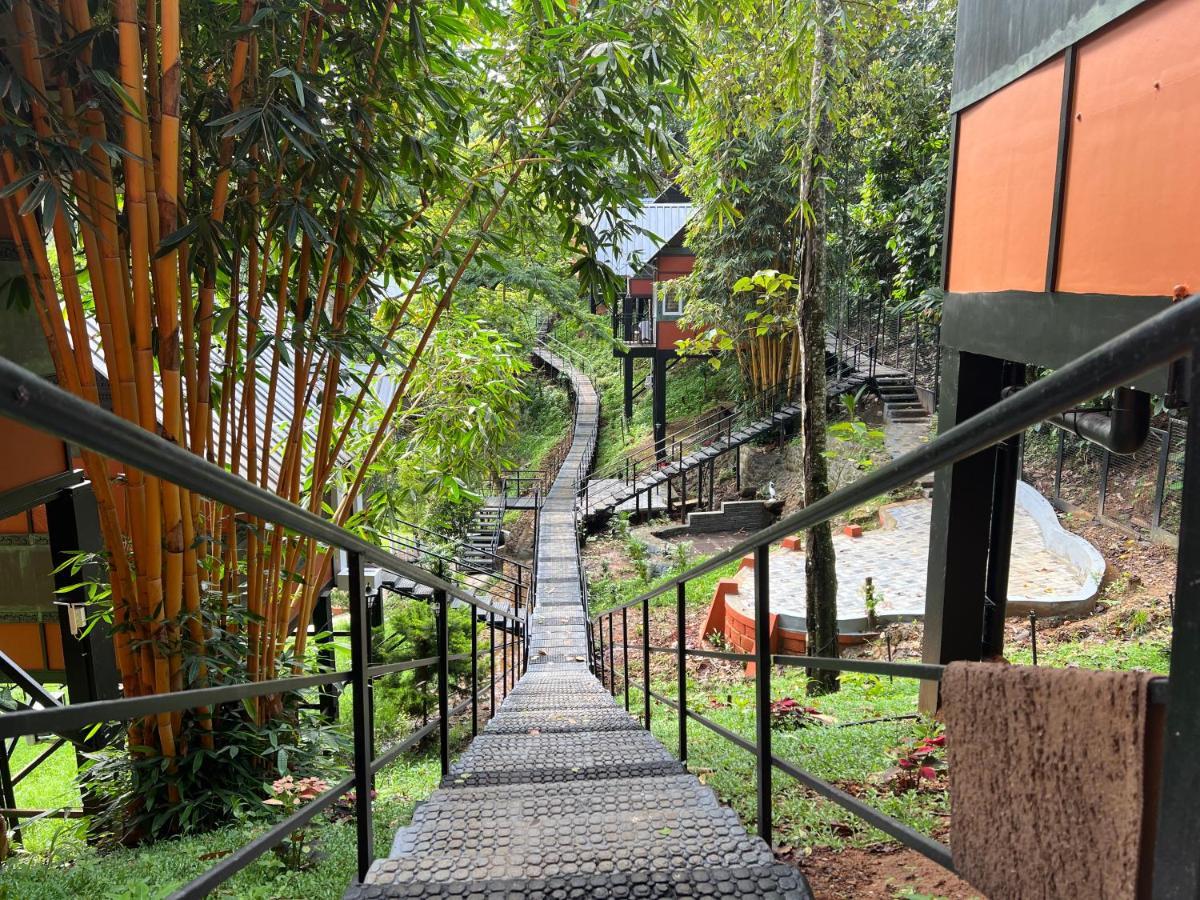 Santhi Hill View Resort Munnar Buitenkant foto